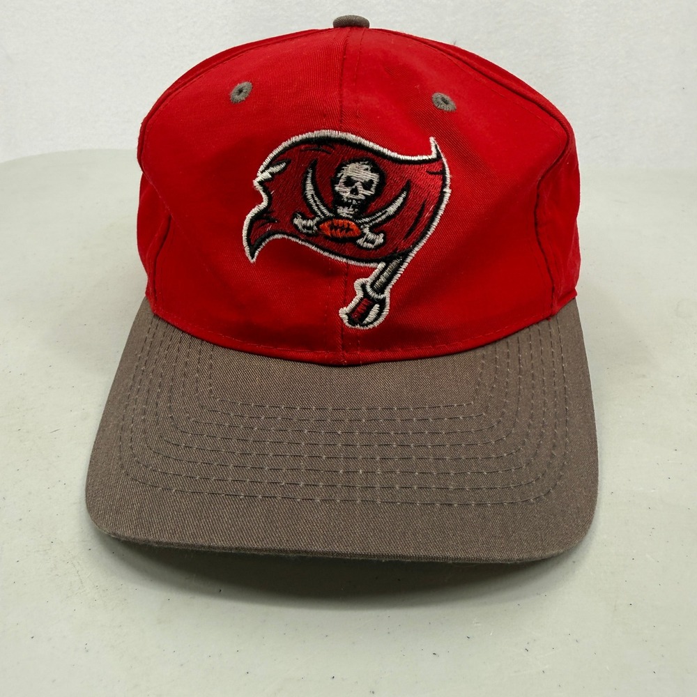 Logo Athletic Tampa Bay Buccaneers Snapback Hat Men OSFA Red Gray NFL Cap